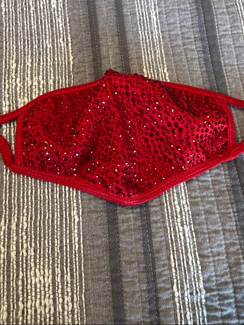 NWOT Red Sequin Face Mask - Elegant Sparkle for Women